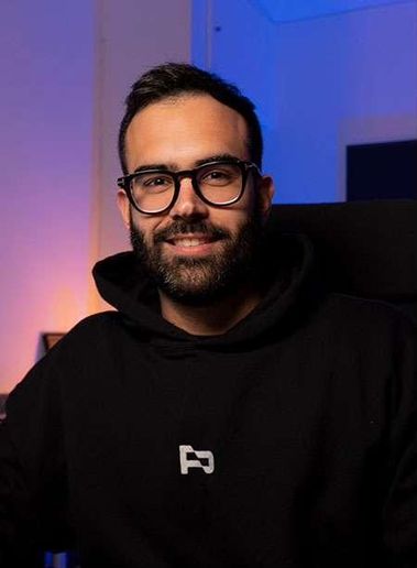 Alex González